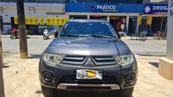 MITSUBISHI PAJERO 3.2 HPE S 4X4 7 LUGARES 16V TURBO INTERCOOLER DIESEL 4P AUTOMÁTICO MITSUBISHI PAJERO 3.2 HPE S 4X4 7 LUGARES 16V TURBO INTERCOOLER DIESEL 4P AUTOMÁTICO